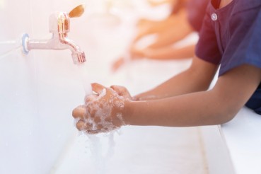 Helping children clean up their hand-washing skills - Mayo Clinic News  Network